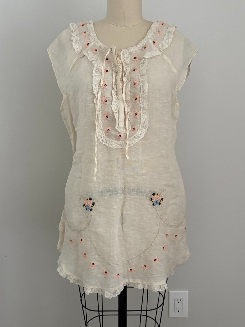 Free People Linen Embroidered Lace Ruffle Tunic Top Boho Festival Cottagecore M